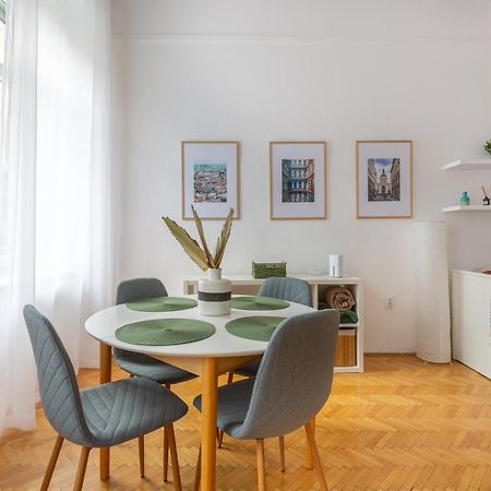 Jp23 Janos Pal Papa Apartment Budapest Exterior foto